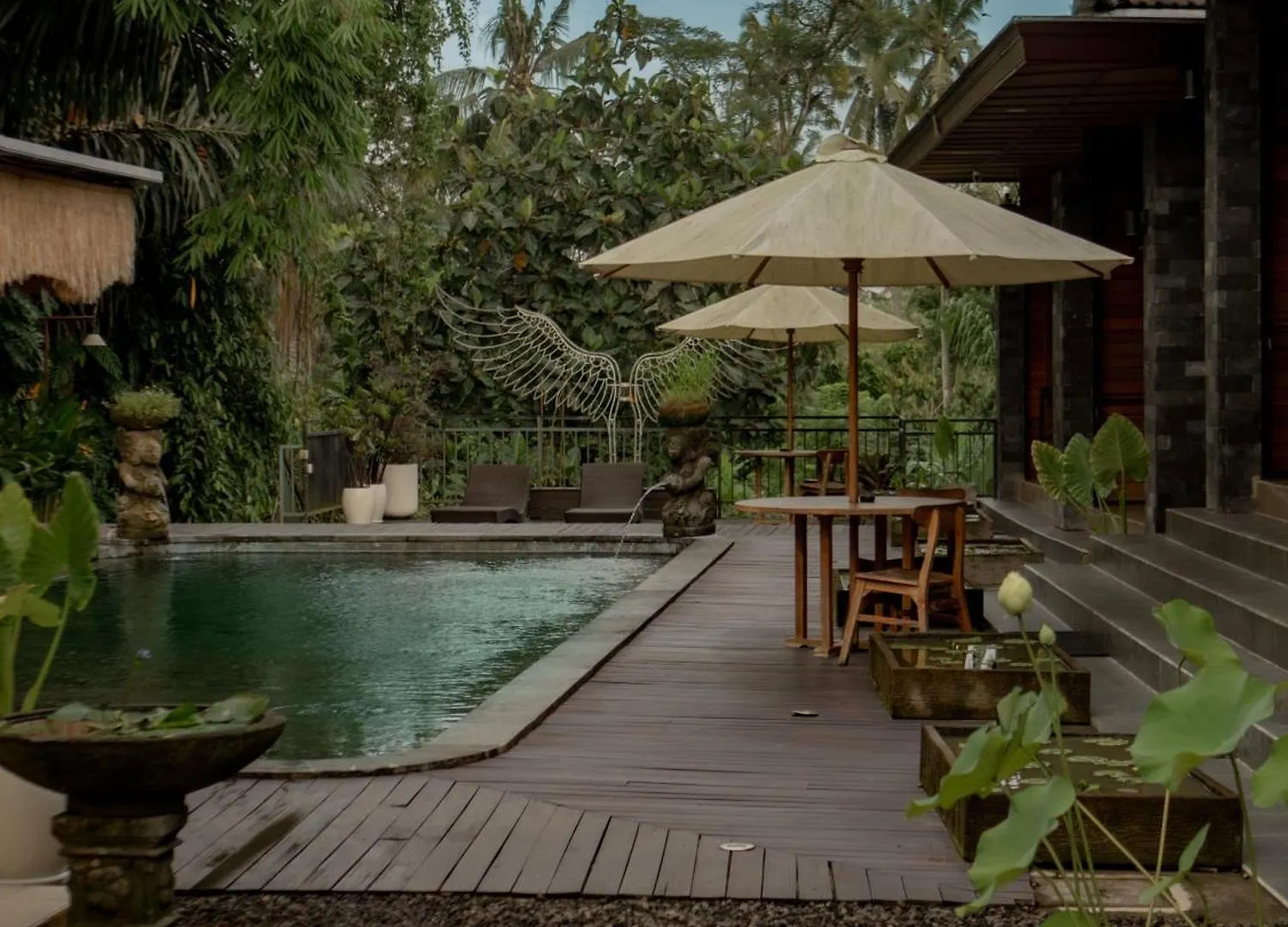 Tattva Ubud Retreat & Wellness 3*, אובוד